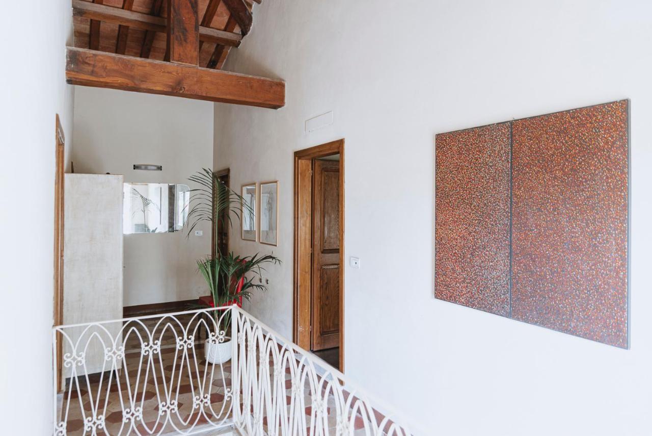 Un Angelo Alla Mia Tavola Sarzana Exteriör bild